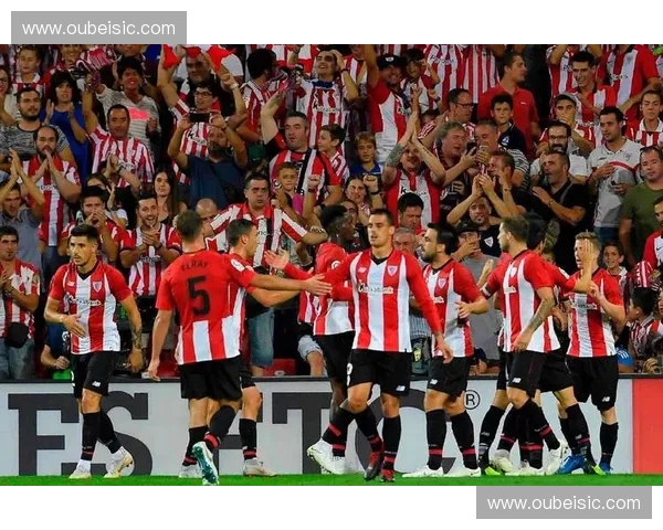 皇家马德里与马德里竞技激烈对决 探寻这两大豪门背后的恩怨情仇 皇家马德里与马德里竞技激烈对决 探寻这两大豪门背后的恩怨情仇