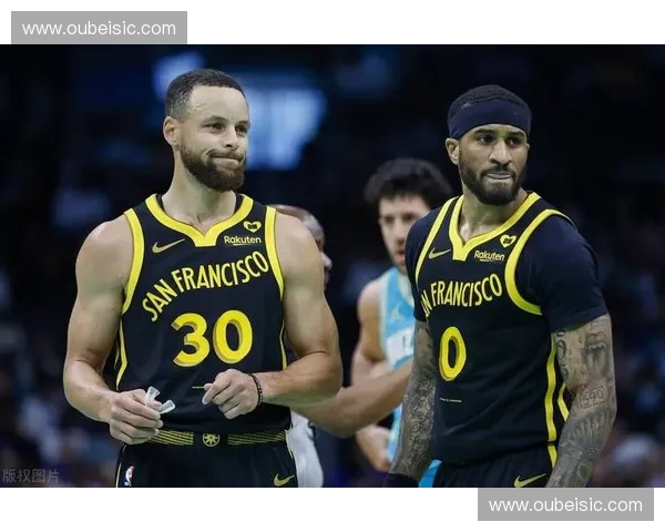 2017年金州勇士队完整赛程回顾与精彩瞬间分析